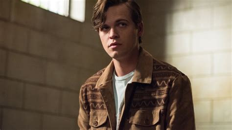 'Supernatural's' Alexander Calvert on Parallels .